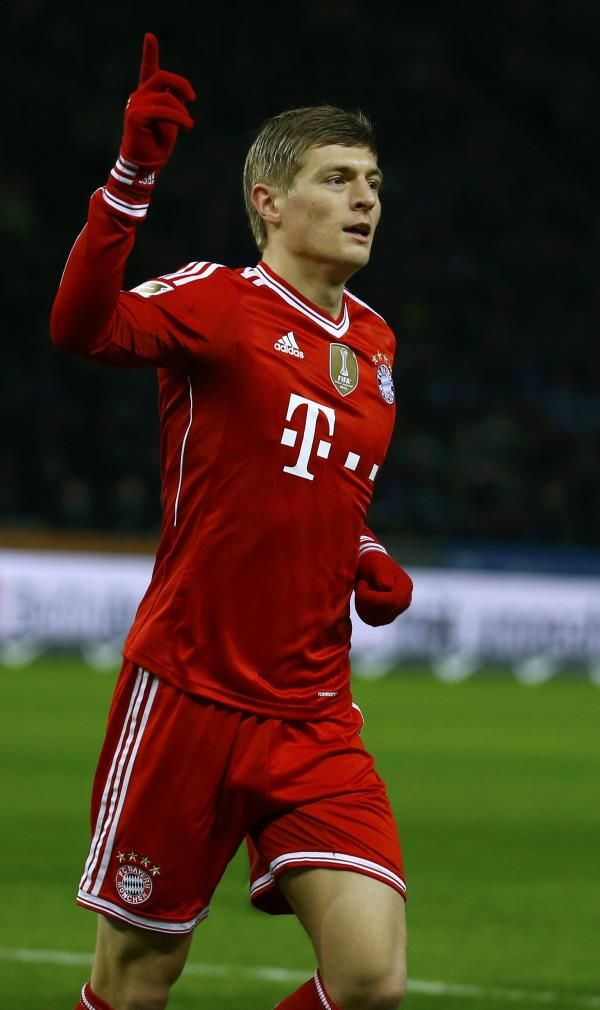 2014-03-25t192958z_2090492370_lr1ea3p1i5o5e_rtrmadp_3_soccer-germany_reuters