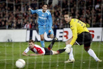 هدف عثمان باقال في مرمى ايندهوفن