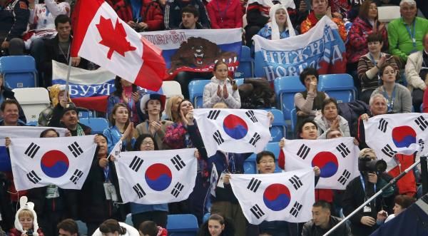 2014-02-21t194302z_795863716_lr2ea2l1irf2b_rtrmadp_3_olympics-shorttrack_reuters
