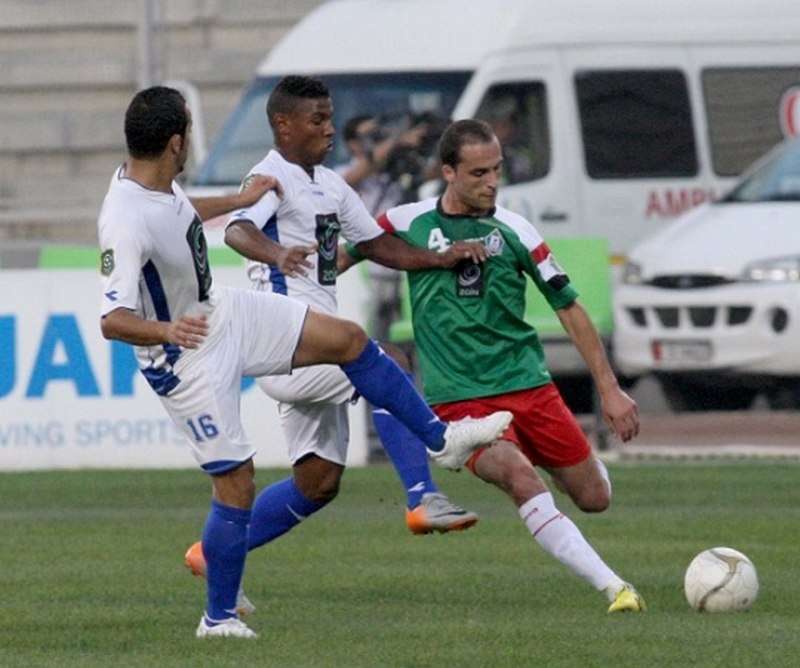 الوحدات تعثر بالتعادل مع ذات راس 