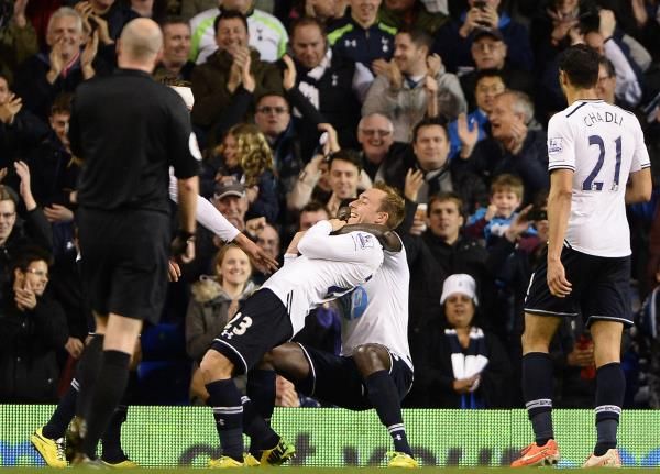 2014-04-07t204801z_1786712090_gm1ea480d8401_rtrmadp_3_soccer-england_reuters