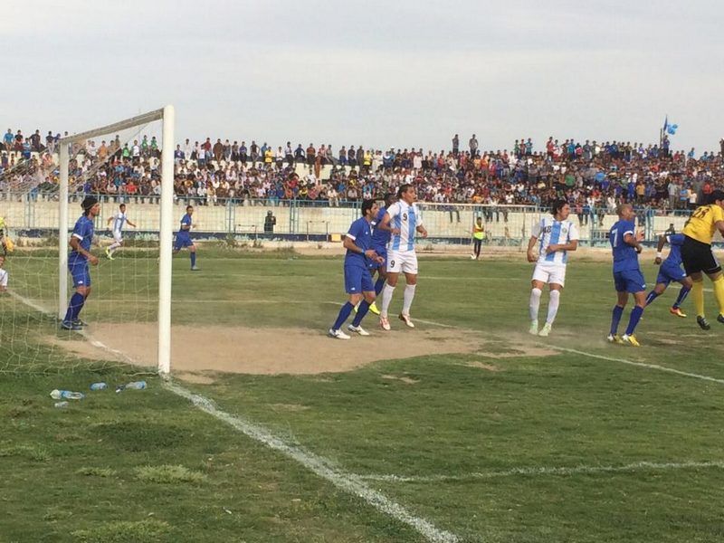  صورة من مباراة فريقي النجف والطلبة اليوم