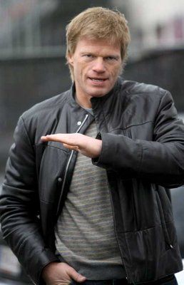 2007-12-12-00000301198694