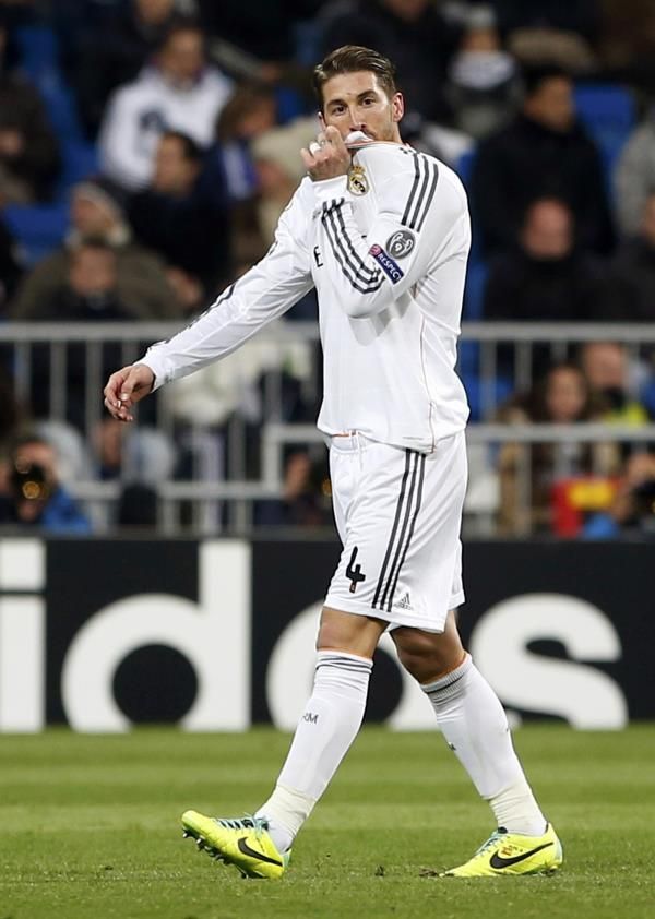 2013-11-27t210402z_1452482587_lr1e9br1migks_rtrmadp_3_soccer-champions_reuters