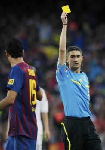 2012-04-21t193615z_01_mad639_rtridsp_3_soccer-clasico_reuters