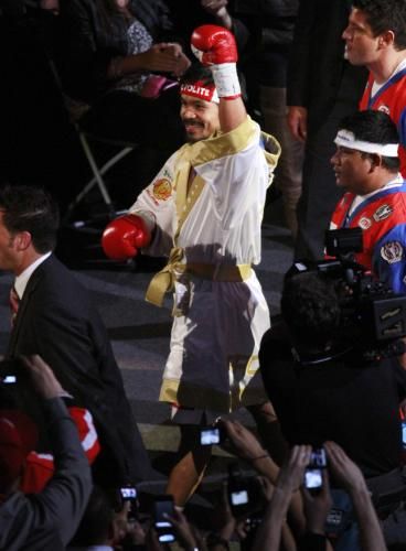 2010-11-14t072133z_01_dal23_rtridsp_3_boxing-pacquiao_reuters