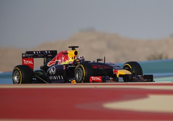 2014-04-09t173132z_454261546_gm1ea4a044g01_rtrmadp_3_motor-racing-testing_reuters
