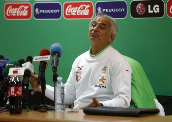 2013-11-15t113455z_481258661_gm1e9bf1h9g01_rtrmadp_3_soccer-world_reuters