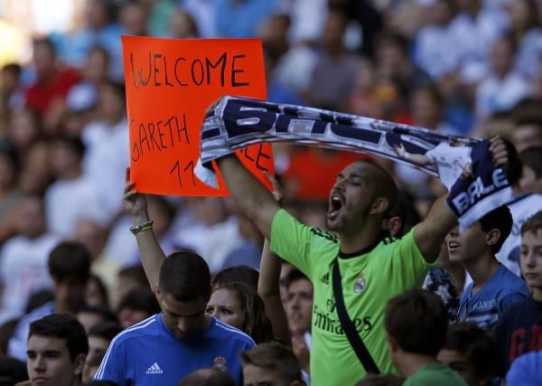 2013-09-02t111741z_1281297455_lr1e9920vd6ba_rtrmadp_3_soccer-england-bale_reuters