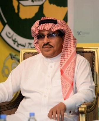 هلال الطويرقي في حفل نادي الخليج