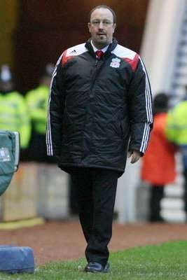 رافاييل بينيتيز - يحضى بمساندة الجماهير