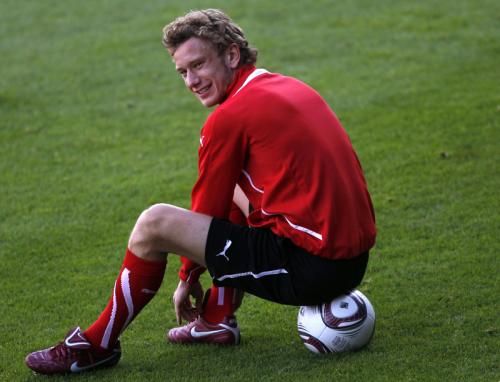 2011-06-212011-06-21t164352z_01_dst11_rtridsp_3_soccer-euro21_reuters