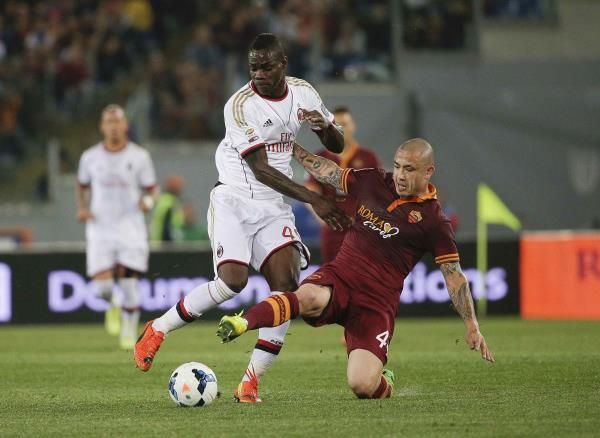2014-04-25t192353z_1315612673_gm1ea4q09bx01_rtrmadp_3_soccer-italy_reuters