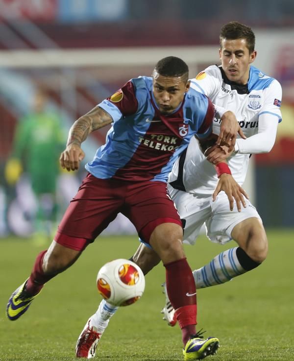 2013-11-28t192152z_1615429161_gm1e9bt097p01_rtrmadp_3_soccer-europa_reuters