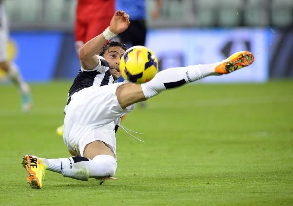 2013-10-30t204600z_1056286333_gm1e9av0d5k01_rtrmadp_3_soccer-italy_reuters