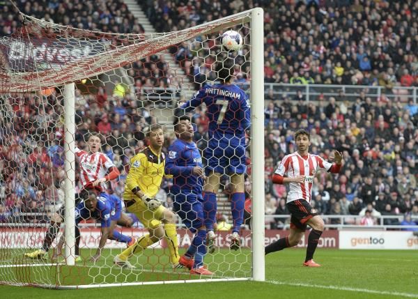2014-04-27t113459z_649067685_gm1ea4r1i9501_rtrmadp_3_soccer-england_reuters