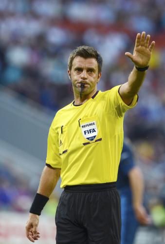 2012-06-11t171400z_01_imp31_rtridsp_3_soccer-euro_reuters