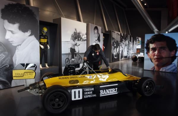 2014-04-30t183458z_748383621_gm1ea5106x001_rtrmadp_3_-italy-senna_reuters