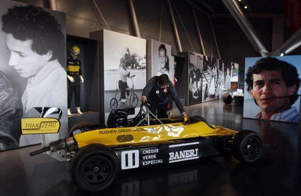 2014-04-30t183458z_748383621_gm1ea5106x001_rtrmadp_3_-italy-senna_reuters