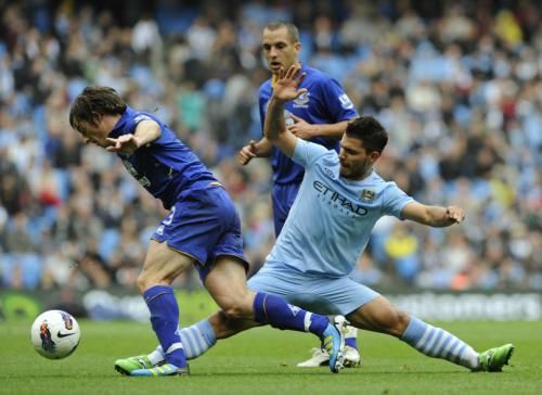 2011-09-24t124134z_01_nvr08_rtridsp_3_soccer-england_reuters