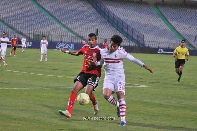 جانب من لقاء الفريقين في الذهاب