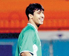 النجم عبدالغني وأسباب غامضة حول تكرار طرده هذا الموسم