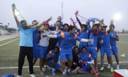 لاعبو نفط الجنوب يحتفلون