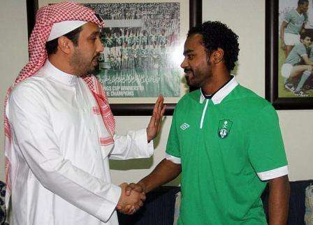 رئيس الاهلي بعد التوقيع مع ماجد عسيري مؤخرا