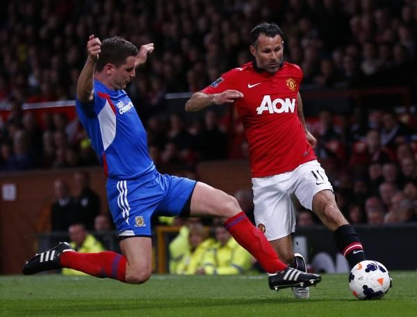 2014-05-06t202810z_1615972554_gm1ea570cd301_rtrmadp_3_soccer-england_reuters