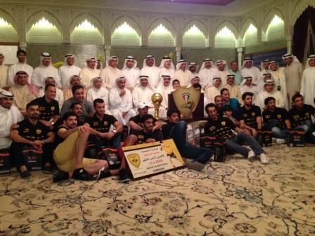 الفهد كما بدا مساء اليوم متوسطا نجوم القادسية في تكريم البابطين