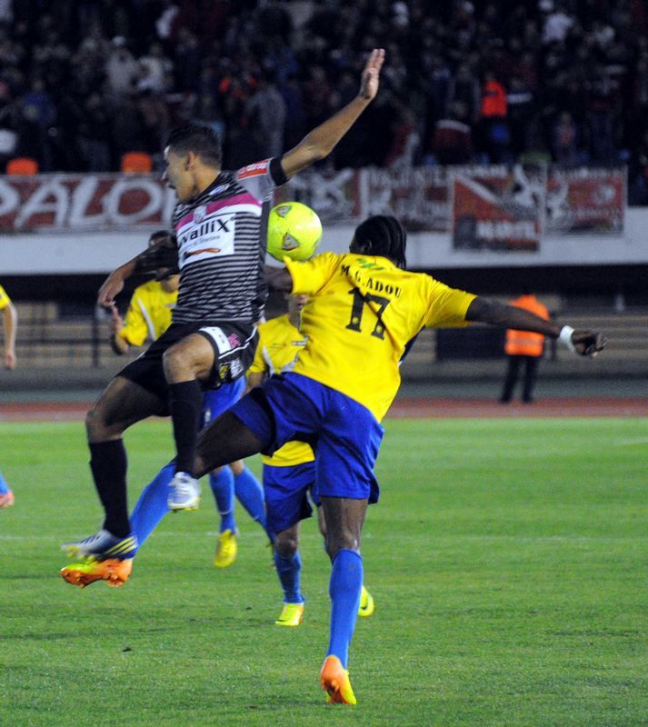 إحدى مباريات المغرب الفاسي في الدوري 