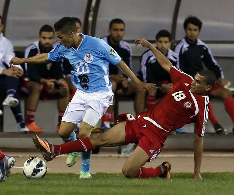 صورة من لقاء الذهاب بين الفيصلي والجزيرة