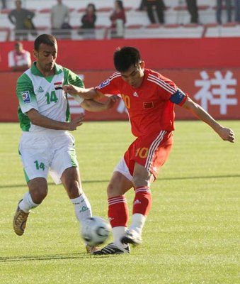 العراقي حيدر عبد الأمير والصيني زهيح زهاي في صراع ثنائي