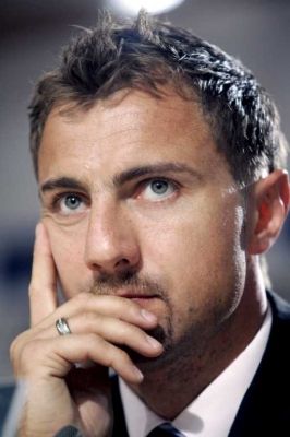 البولندي يرزي دوديك 