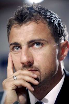 البولندي يرزي دوديك