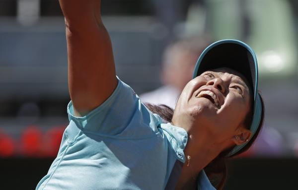 2014-05-15t094639z_1693901561_gm1ea5f1d8g01_rtrmadp_3_tennis-women-rome_reuters