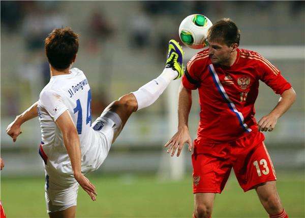  فلاديمير جرانات على اليمين