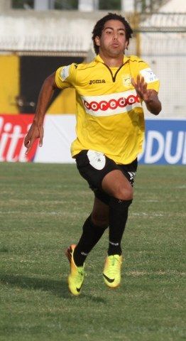 لاعب البنزرتي آدم الرجايبي  