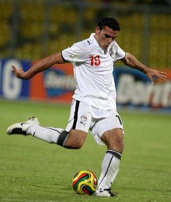 عمرو زكي نجم هجوم المنتخب المصري