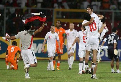 فرحة لاعبي مصر بالفوز الساحق 