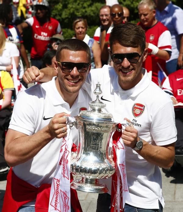 2014-05-18t122345z_569737670_lm1ea5i10yq01_rtrmadp_3_soccer-england-arsenal_reuters