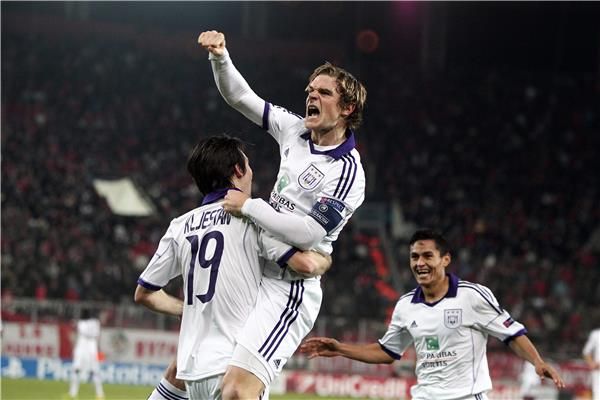 2013-12-10-03985493_epa