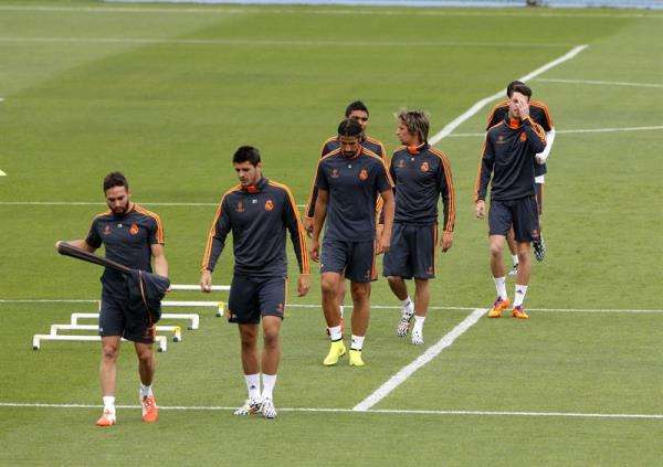 جانب من تدريبات فريق ريال مدريد قبل لقاء الأتلتيكو