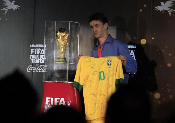 2014-02-08t235829z_710881212_gm1ea290loy01_rtrmadp_3_soccer-world-cup_reuters