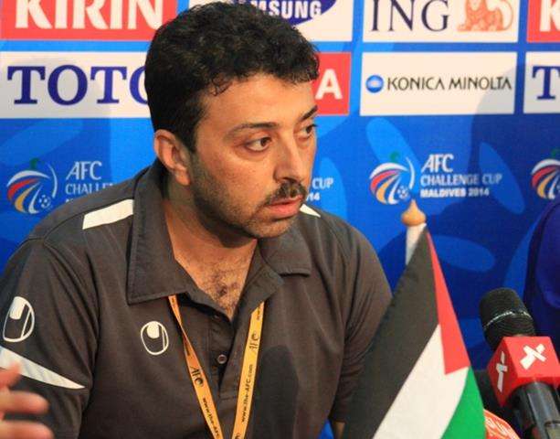 جمال محمود خلال المؤتمر عقب اللقاء