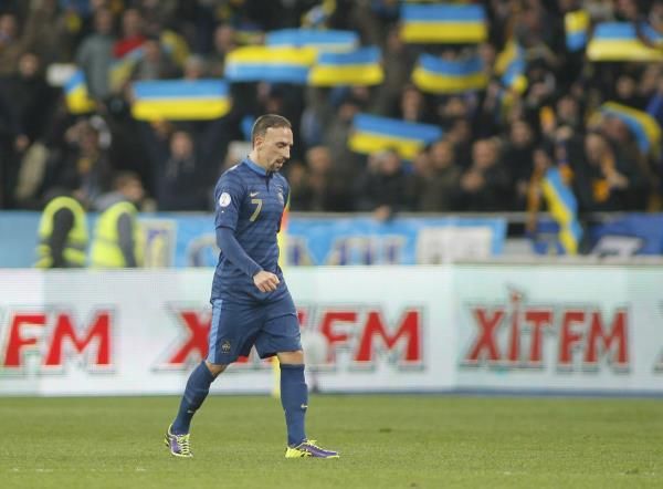 2013-11-15t215651z_486963585_lr1e9bf1oyg9b_rtrmadp_3_soccer-world_reuters