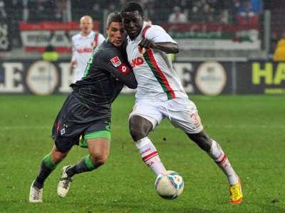 ليكي على اليسار