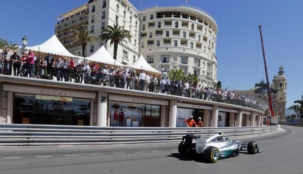 2014-05-24t112331z_1531677042_gm1ea5o1hsd01_rtrmadp_3_motor-racing-prix_reuters