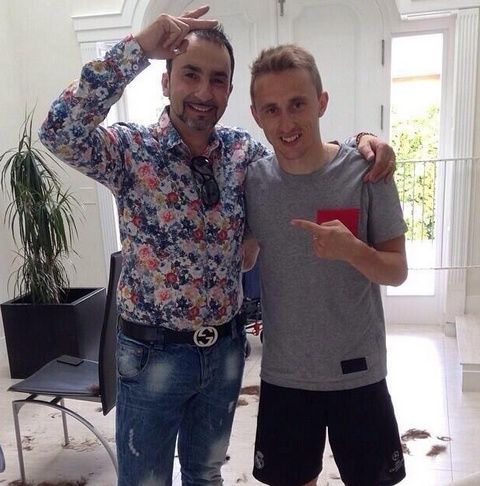 مودريتش مع مصفف الشعر سييرو