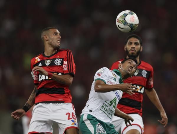 2014-04-09t231123z_491324423_gm1ea4a0jrx01_rtrmadp_3_soccer-libertadores_reuters